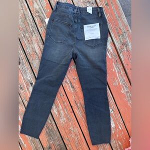 GOOD AMERICAN Good Waist Crop Raw Hem Blue Jeans Size 8/29